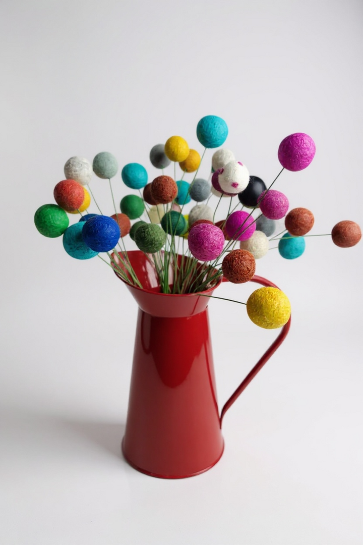Craespia Ball Felt Bouquet (Felt)
