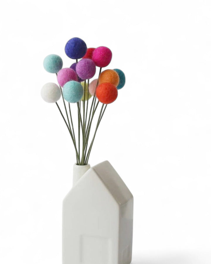 Craespia Ball Felt Bouquet (Felt)
