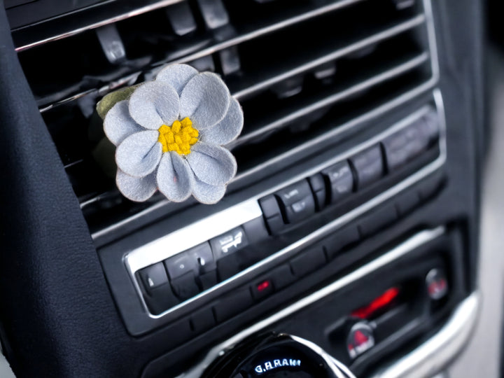 Felt Flower Car Vent Oil Diffuser