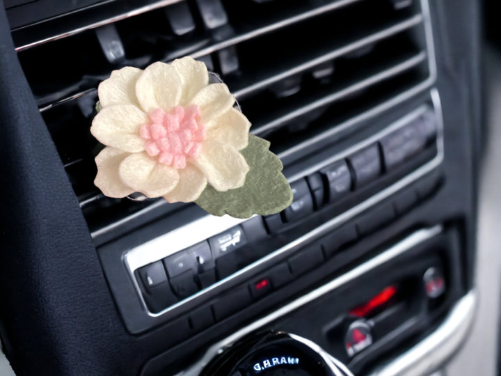 Felt Flower Car Vent Oil Diffuser